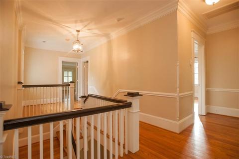 301 Edgedale Dr, High Point, NC 27262 photo 14