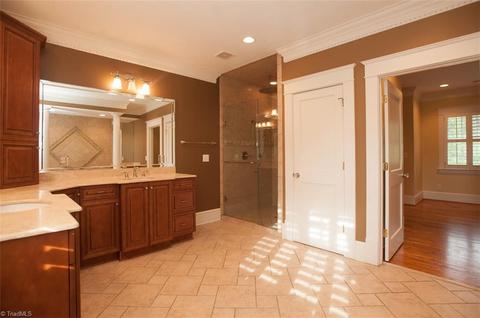 301 Edgedale Dr, High Point, NC 27262 photo 18
