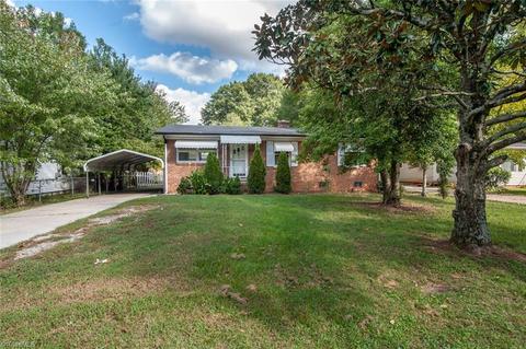 910 Bridges Dr, High Point, NC 27262 photo 1