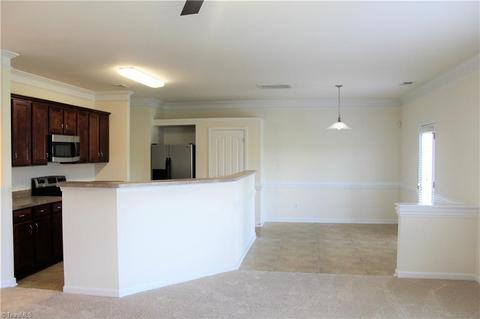 2464 Ingleside Dr, High Point, NC 27265 photo 5