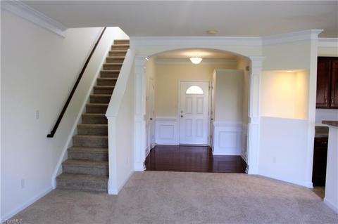 2464 Ingleside Dr, High Point, NC 27265 photo 4