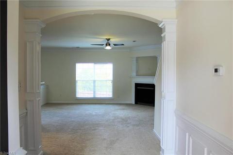 2464 Ingleside Dr, High Point, NC 27265 photo 3