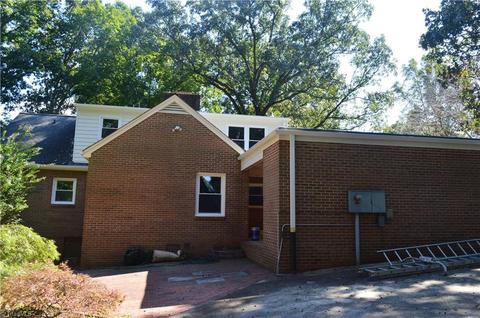 602 Pine St, Dobson, NC 27017 photo 23