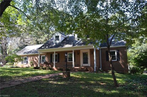 602 Pine St, Dobson, NC 27017 photo 20