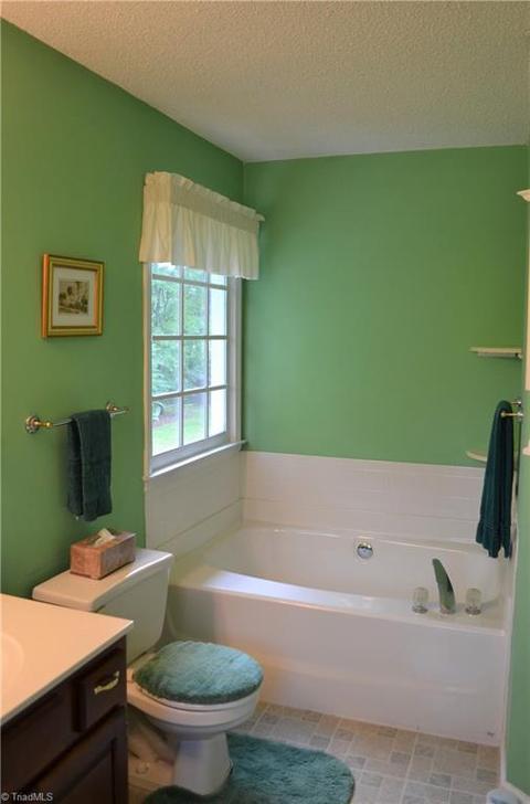 3313 Timberwolf Ave, High Point, NC 27265 photo 16