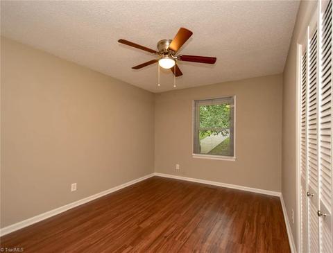 1906 Cliffside Dr, Pfafftown, NC 27040 photo 14