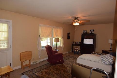 118 Windover Dr, Pinnacle, NC 27043 photo 11