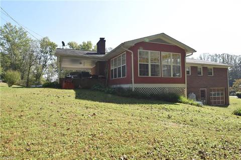 118 Windover Dr, Pinnacle, NC 27043 photo 2