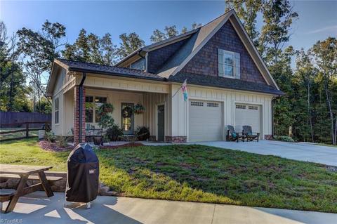 365 John A Hall Rd, High Point, NC 27265 photo 5