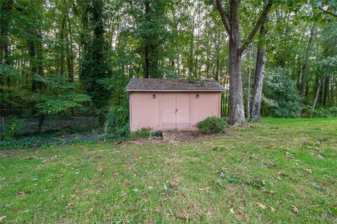 2305 Dover Pl, High Point, NC 27265 photo 18