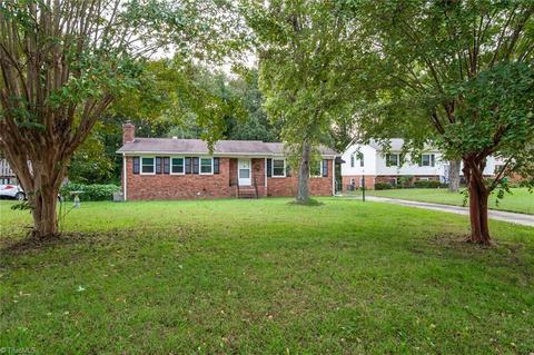 2305 Dover Pl, High Point, NC 27265 photo 3