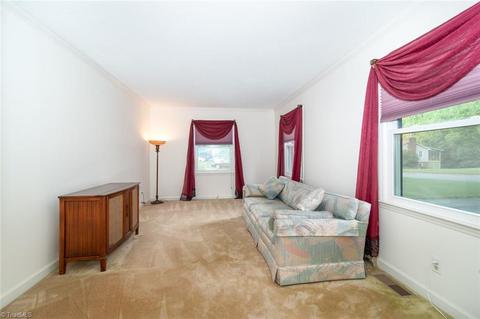 2305 Dover Pl, High Point, NC 27265 photo 9