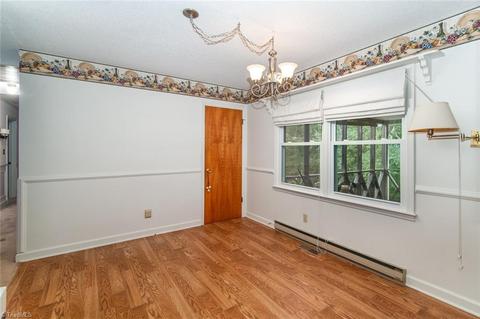 2305 Dover Pl, High Point, NC 27265 photo 10