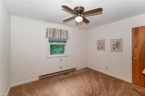 2305 Dover Pl, High Point, NC 27265 photo 11