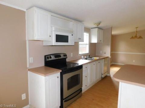 3096 Old Mountain Rd, Trinity, NC 27370 photo 5