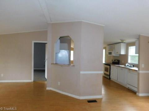 3096 Old Mountain Rd, Trinity, NC 27370 photo 7