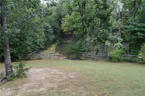 320 Nettle Knob Trl, Lowgap, NC 27024 photo 25