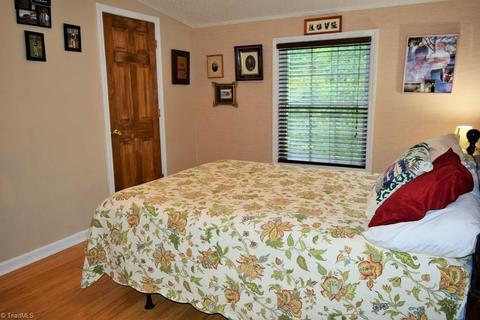 320 Nettle Knob Trl, Lowgap, NC 27024 photo 17