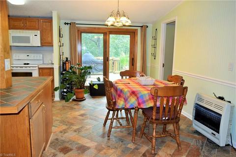 320 Nettle Knob Trl, Lowgap, NC 27024 photo 7