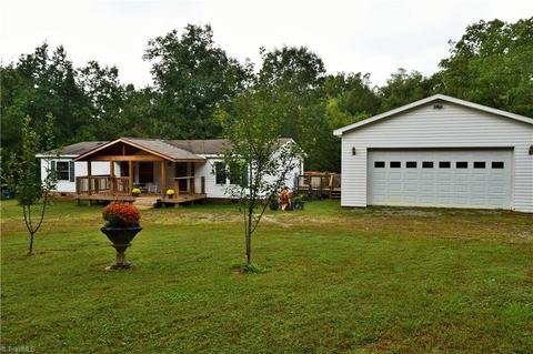 320 Nettle Knob Trl, Lowgap, NC 27024 photo 28