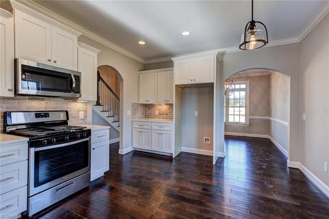 3928 Braddock Rd, High Point, NC 27265 photo 8