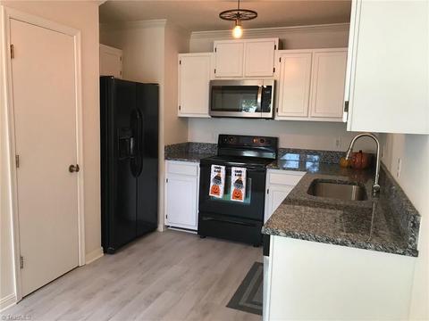 3128 Windchase Ct, High Point, NC 27265 photo 3