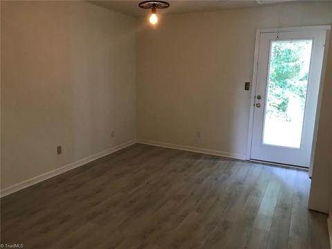 3128 Windchase Ct, High Point, NC 27265 photo 8