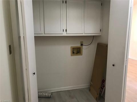 3128 Windchase Ct, High Point, NC 27265 photo 10