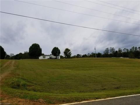 1604 Ring Rd, Westfield, NC 27053 photo 1