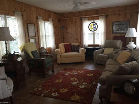 712 Union Cross Rd, Dobson, NC 27017 photo 13