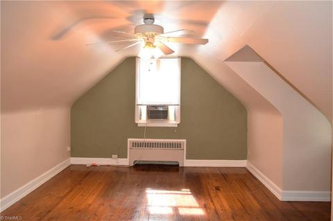 2007 Edgewood Dr, High Point, NC 27262 photo 15