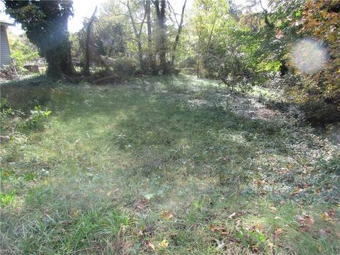 1508 E Green Dr, High Point, NC 27260 photo 4