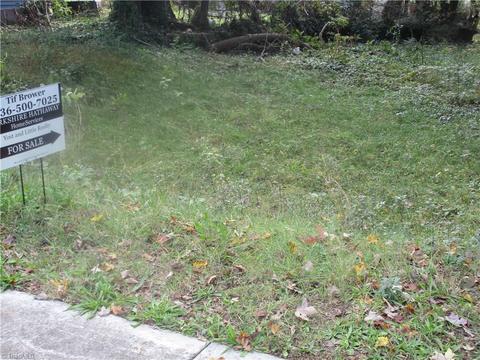 1508 E Green Dr, High Point, NC 27260 photo 3