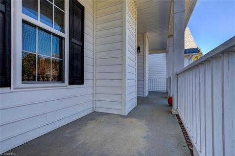 2974 Maple Branch Dr, High Point, NC 27265 photo 5