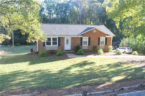 232 Logan Ct, King, NC 27021 photo 1