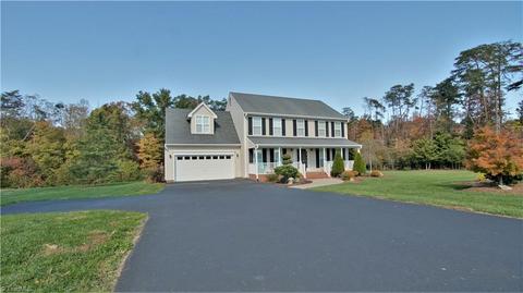 505 Eldora Rd, Ararat, NC 27007 photo 1