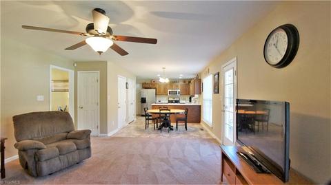 505 Eldora Rd, Ararat, NC 27007 photo 18
