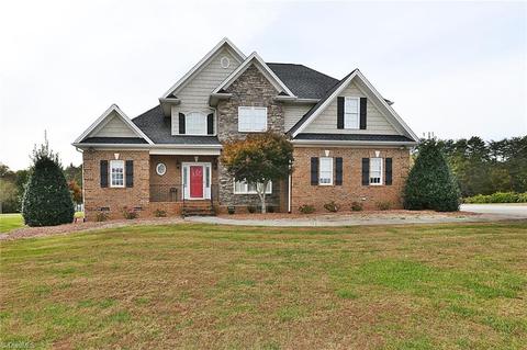 206 Baltimore Downs Rd, Advance, NC 27006 photo 1