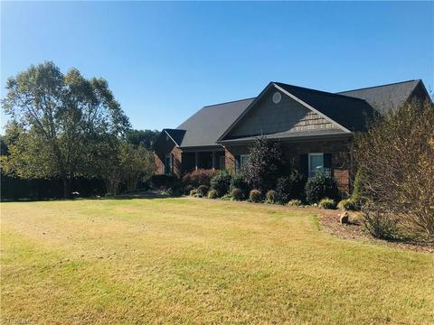 176 Mandolin Trl, Pinnacle, NC 27043 photo 7