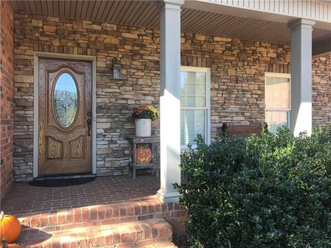 176 Mandolin Trl, Pinnacle, NC 27043 photo 5