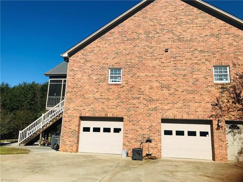 176 Mandolin Trl, Pinnacle, NC 27043 photo 8