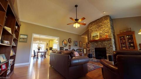 176 Mandolin Trl, Pinnacle, NC 27043 photo 12