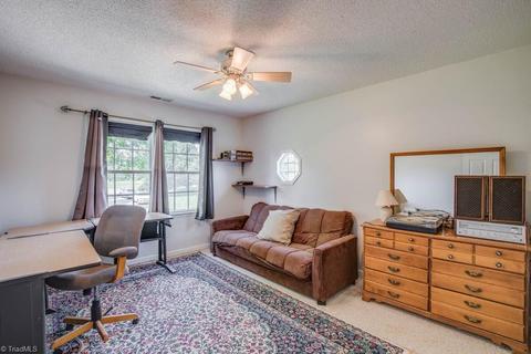 1077 Venable Rd, Pilot Mountain, NC 27041 photo 18