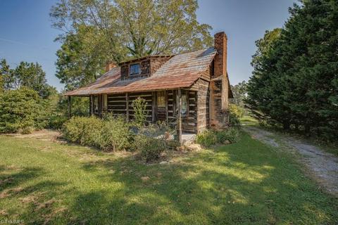 1077 Venable Rd, Pilot Mountain, NC 27041 photo 26