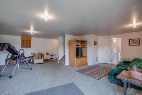 1077 Venable Rd, Pilot Mountain, NC 27041 photo 20