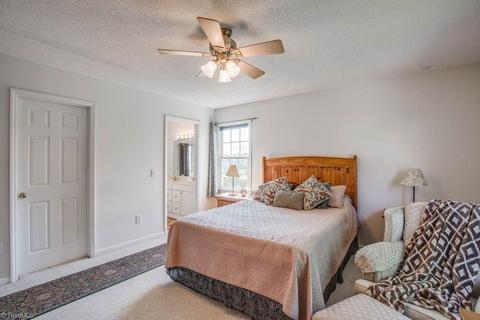 1077 Venable Rd, Pilot Mountain, NC 27041 photo 12