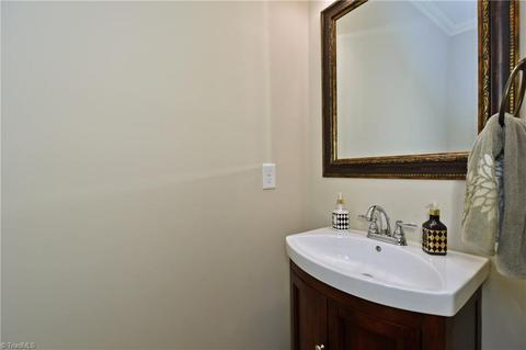4202 Gardenspring Dr, Clemmons, NC 27012 photo 8