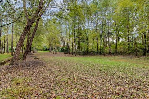 404 Cotswold Ln, King, NC 27021 photo 27
