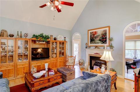 404 Cotswold Ln, King, NC 27021 photo 2
