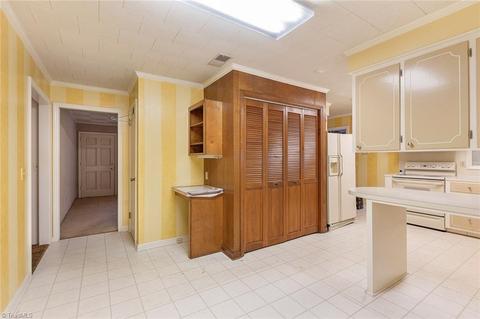 3802 Johnson St, High Point, NC 27265 photo 10